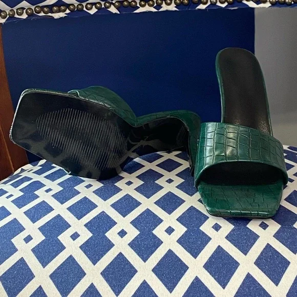 Dark green croc embossed print square toe high heel mule sandals sz 10 - Picture 2 of 7